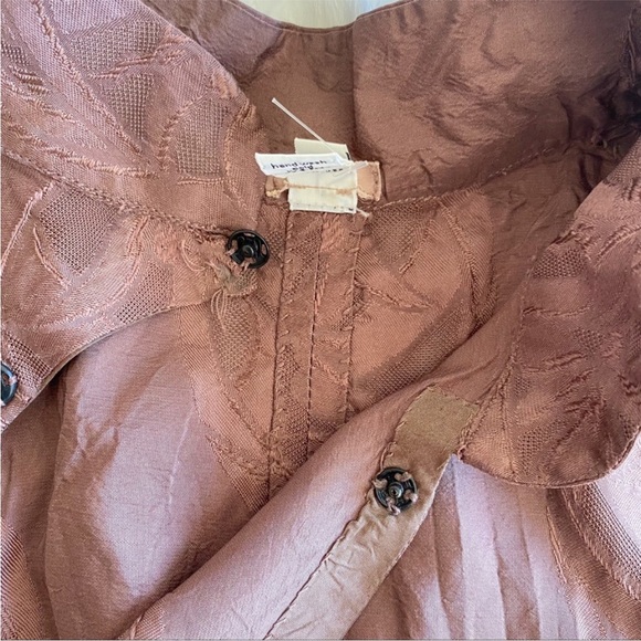 DOSA Silk Cheongsam Sleeveless Tunic Blouse. - Picture 11 of 13